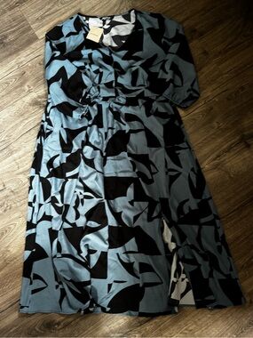 BloomChic Black & Light Blue Abstract Midi Dress